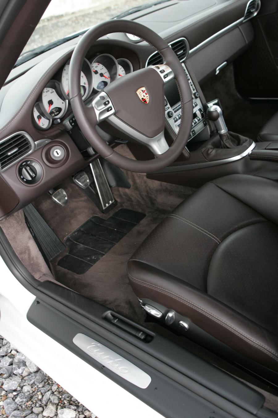  Porsche 911 Turbo by Edo Competition 2011 года  (фото 14 из 106)